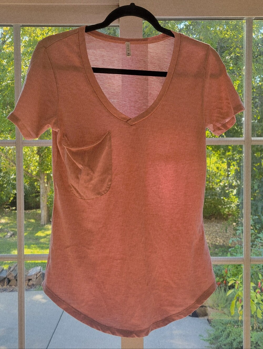 Z Supply Pink T-shirt XS Dusty Peach Pocket Curved Hem Cotton Top Shirt Tee